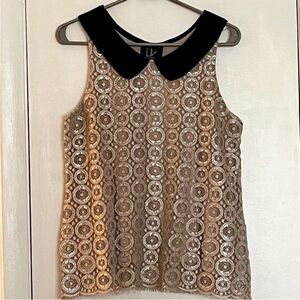 ⭐️Bogo⭐️ 🎈LIV Los Angeles XS Black color champagne color lace Blouse